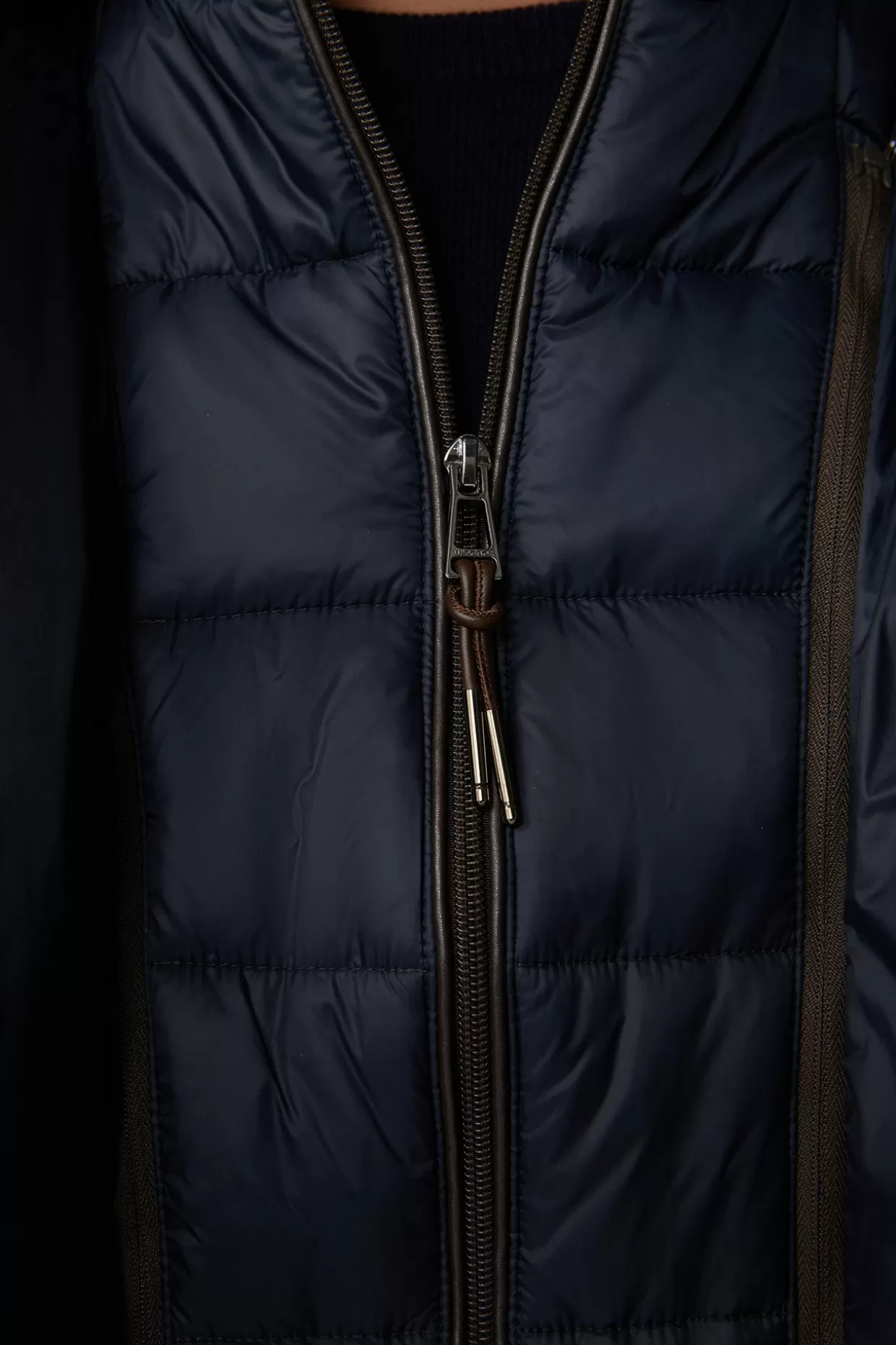 daunensteppmantel_otello_in_dunkelblau_4.webp Herren Windsor Daunen-Steppmantel Otello In Dunkelblau