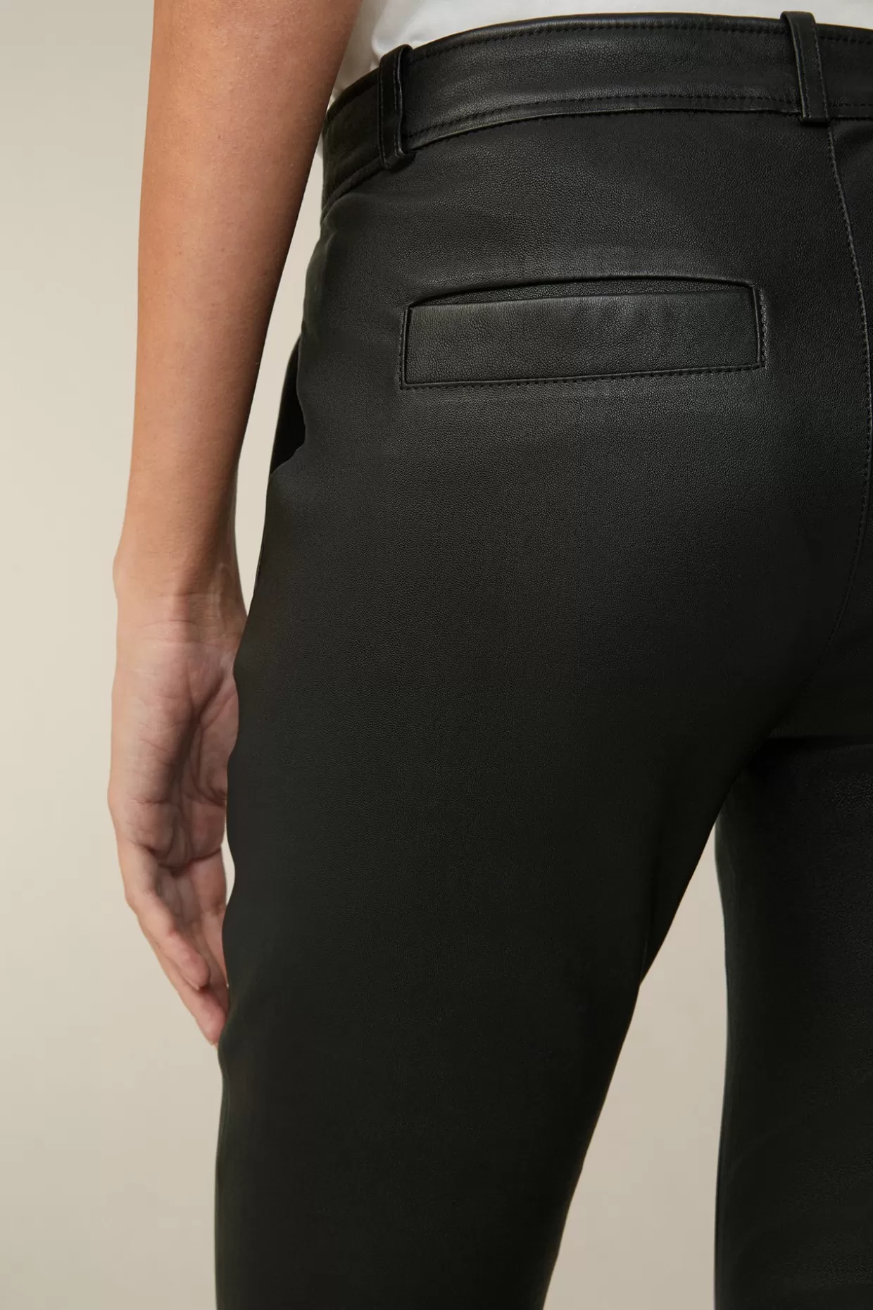 lammnappalederhose_in_4-1.webp Damen Windsor Lammnappa-Leder-Hose In